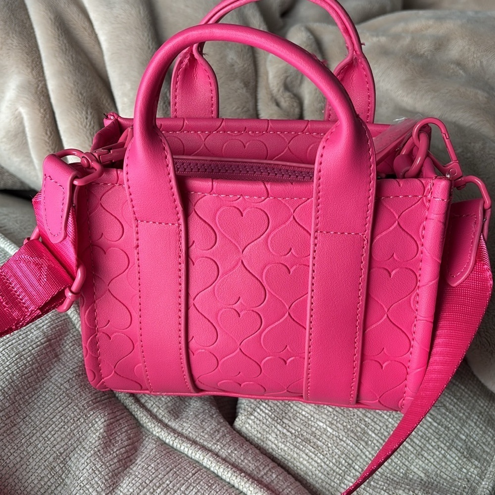 Rare Betsey Johnson Heart Fushia Pink XORAINQ Mini Tote/CrossBody Bag Valentine - Picture 8 of 13